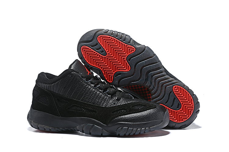 Air Jordan 11 Low IE Highlighter All Black Shoes